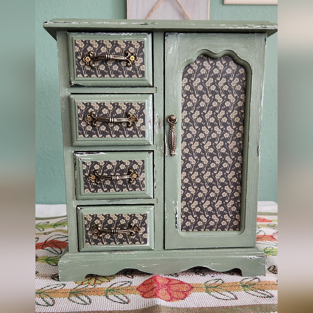 ✨️Upcycled Jewelry box💍 🎁✨️